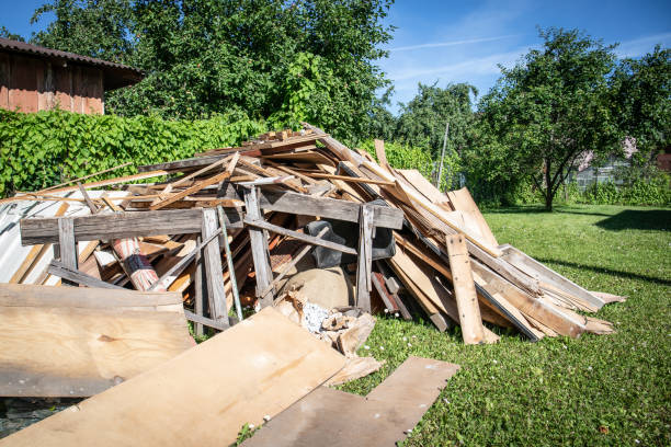 Best Attic Cleanout  in Summit, MS